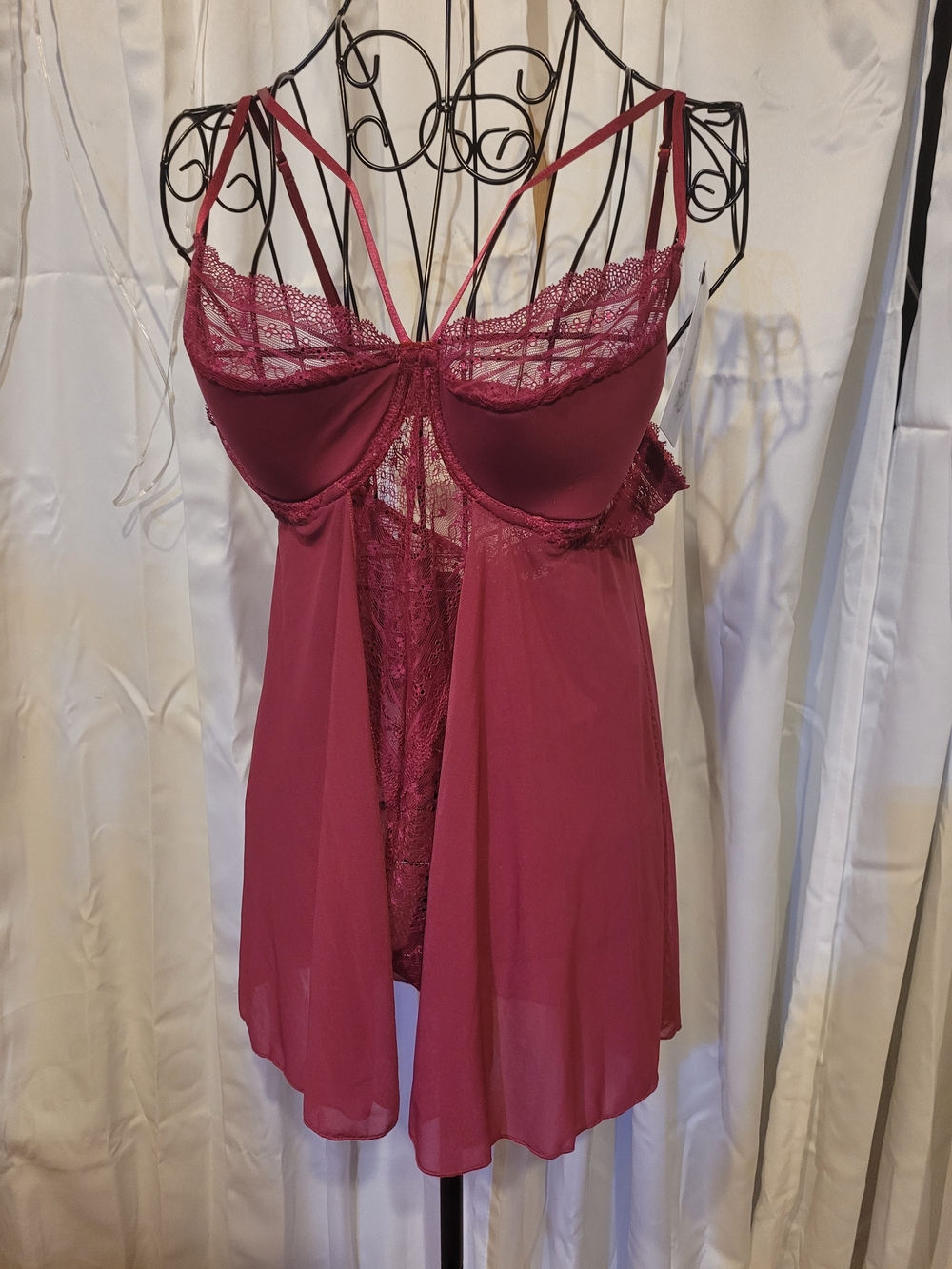 Amazon Women's Lace & Mesh Babydoll Nightie in Wine